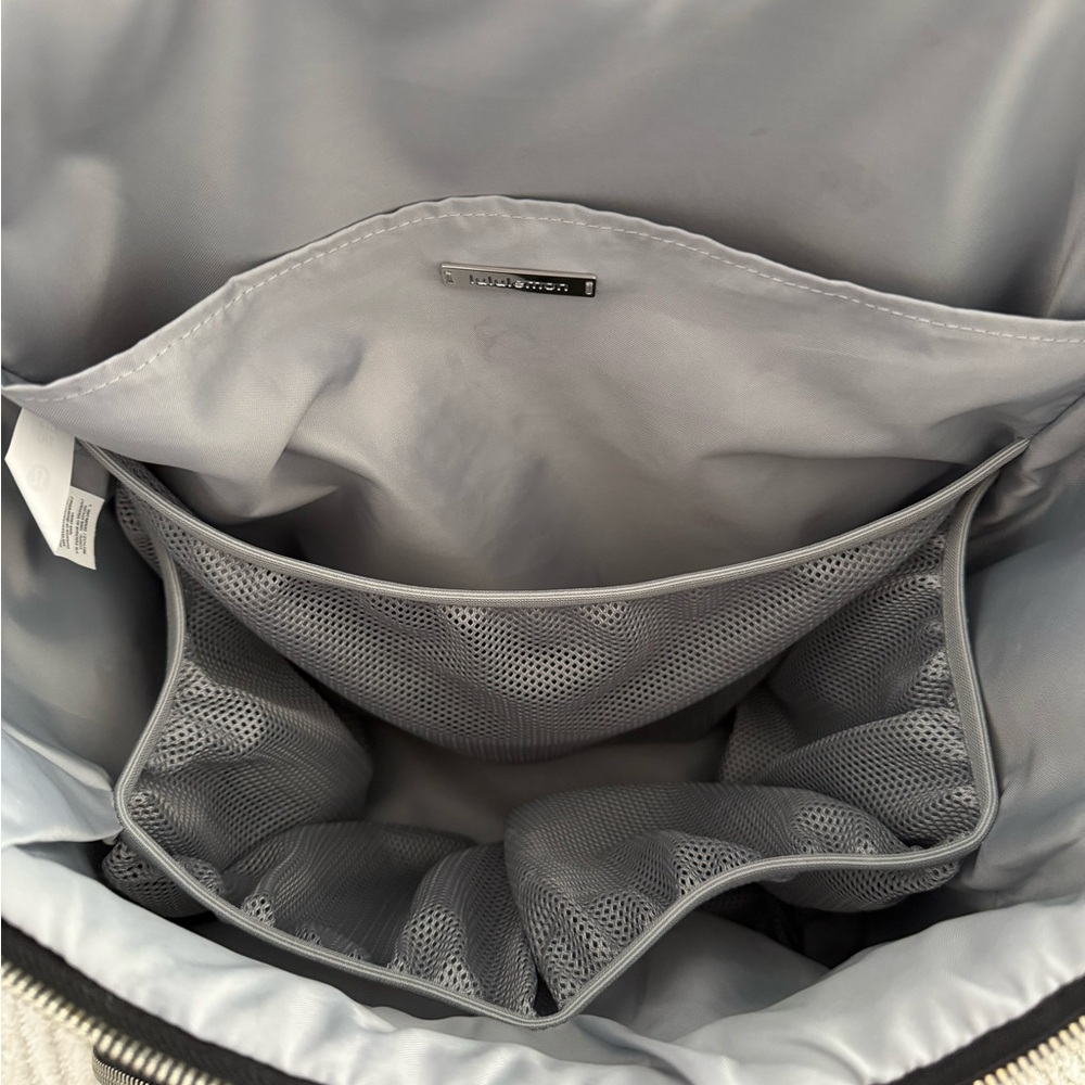 lululemon Backpack - Picture 4 of 6